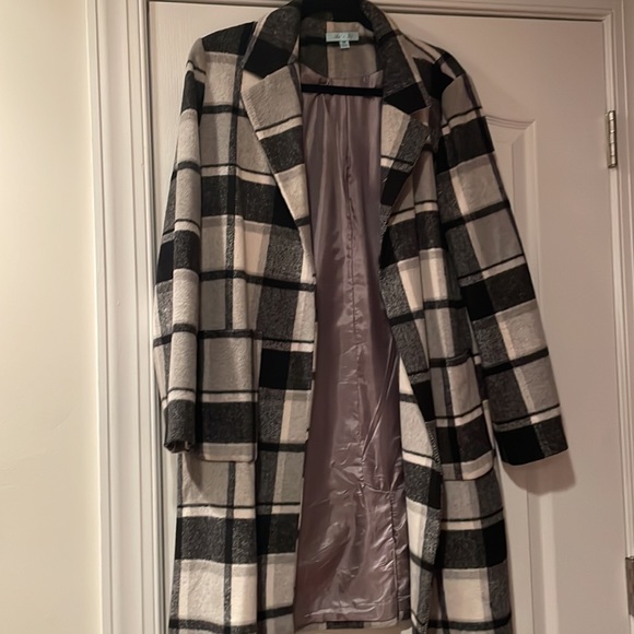 Coat - Picture 2 of 2